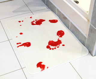 blood bath mat (出典：http://www.thegreenhead.com/)