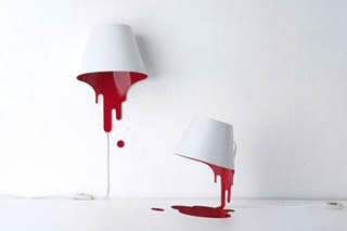 Blood bucket lamp (出典：http://www.hometone.com/) 